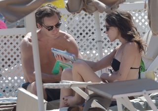 Rainey Qualley feet photo thumbnail