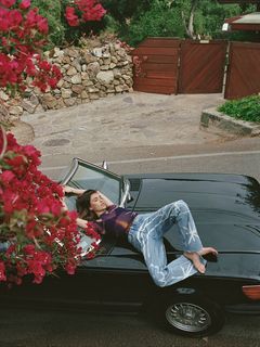 Rainey Qualley feet photo thumbnail