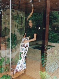 Rainey Qualley feet photo thumbnail