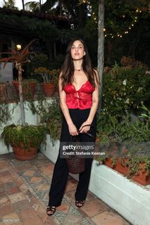 Rainey Qualley feet photo 2