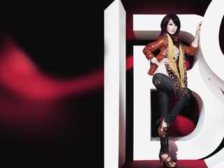 Rainie Yang feet photo 8