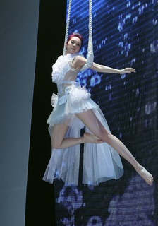 Rainie Yang feet photo 17