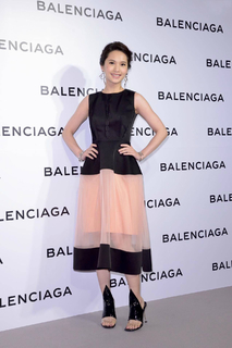 Rainie Yang feet photo 9