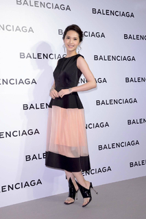 Rainie Yang feet photo 7