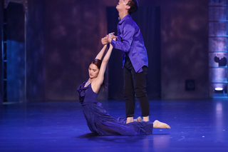 Rainie Yang feet photo 17