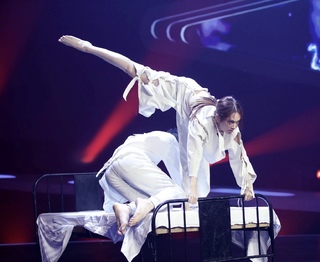 Rainie Yang feet photo 10