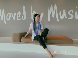 Rainie Yang feet photo 12