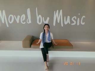 Rainie Yang feet photo 7