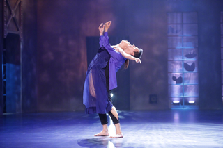 Rainie Yang feet photo 4