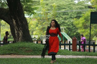 Rajisha Vijayan feet photo 2
