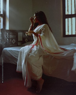 Rajisha Vijayan feet photo 8