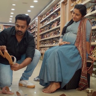 Rajisha Vijayan feet photo 4