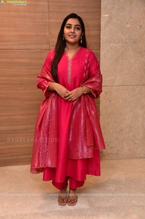 Rajisha Vijayan feet photo 13