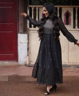 Rajisha Vijayan feet photo 16
