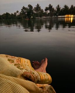 Rajisha Vijayan feet photo 6