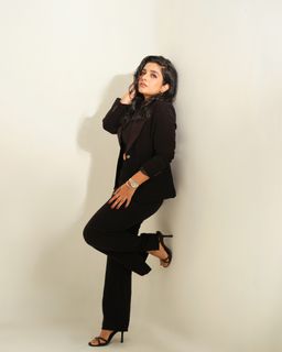 Rajisha Vijayan feet photo 11