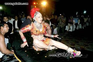 Rakhi Sawant feet photo 3