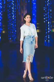 Rakul Preet Singh feet photo thumbnail