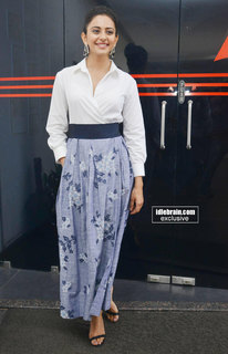 Rakul Preet Singh feet photo thumbnail