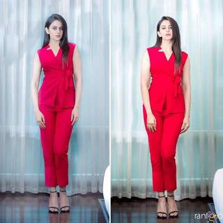 Rakul Preet Singh feet photo thumbnail