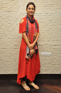 Rakul Preet Singh feet photo thumbnail