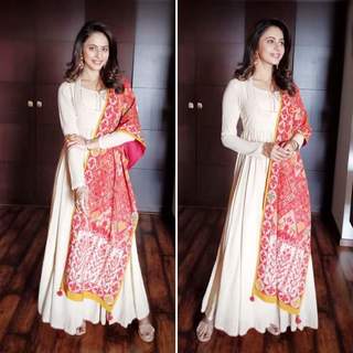 Rakul Preet Singh feet photo thumbnail