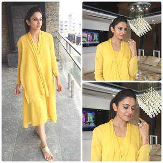 Rakul Preet Singh feet photo thumbnail