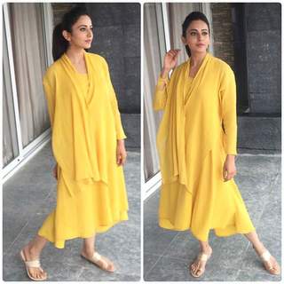 Rakul Preet Singh feet photo thumbnail