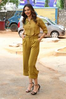 Rakul Preet Singh feet photo thumbnail