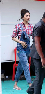 Rakul Preet Singh feet photo thumbnail