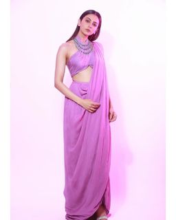 Rakul Preet Singh feet photo thumbnail