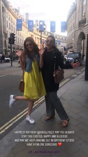 Rakul Preet Singh feet photo thumbnail