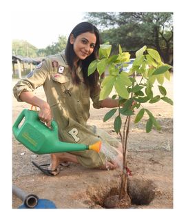 Rakul Preet Singh feet photo thumbnail