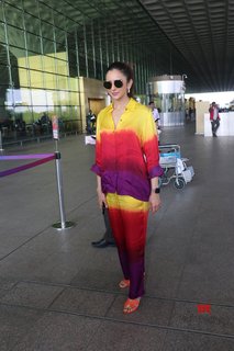 Rakul Preet Singh feet photo thumbnail