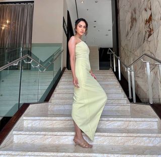 Rakul Preet Singh feet photo thumbnail