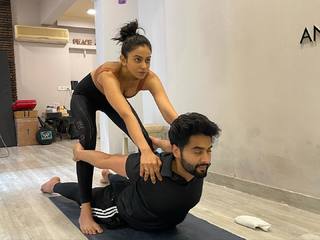 Rakul Preet Singh feet photo thumbnail