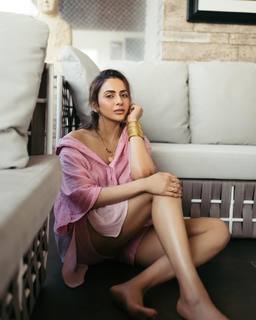 Rakul Preet Singh feet photo thumbnail