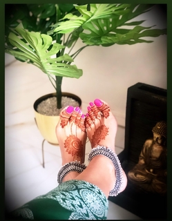 Ramneek Pantal feet photo 12