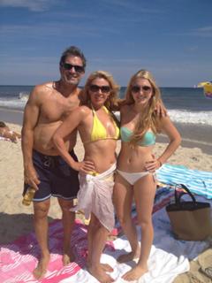 Ramona Singer feet photo 3