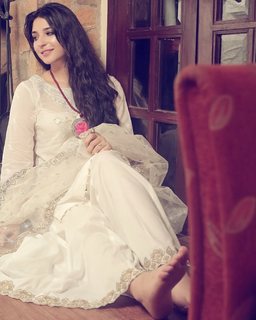 Ramsha Khan feet photo 3