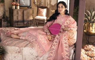 Ramsha Khan feet photo 1