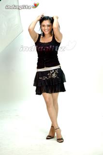Ramya feet photo 5