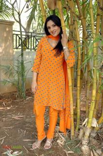 Ramya feet photo 15
