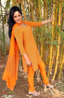 Ramya feet photo 14
