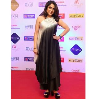 Ramya Krishna feet photo 12