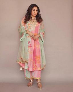 Ramya Krishna feet photo 2