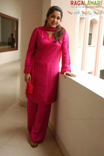 Ramya Krishna feet photo 16