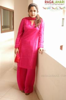 Ramya Krishna feet photo 14