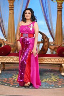 Ramya Krishna feet photo 9