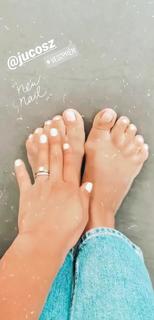 Ramóna Kiss feet photo 3